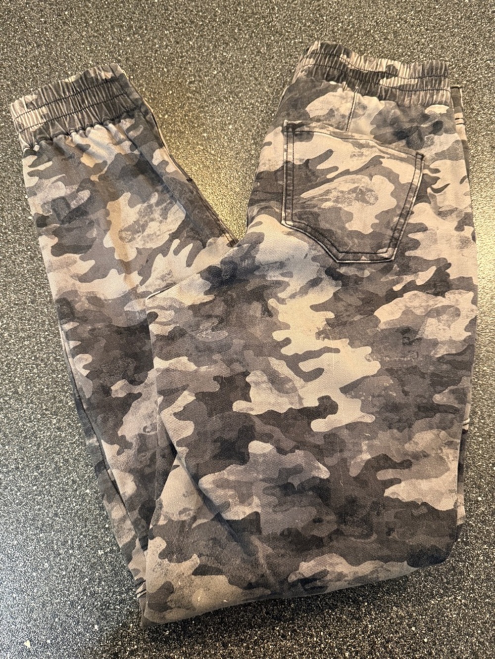 Women’s SPANX Black and Gray Camo Elastic Waistband Joggers - size Medium - Picture 6 of 7